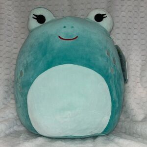 Novi Frog Squishmallow